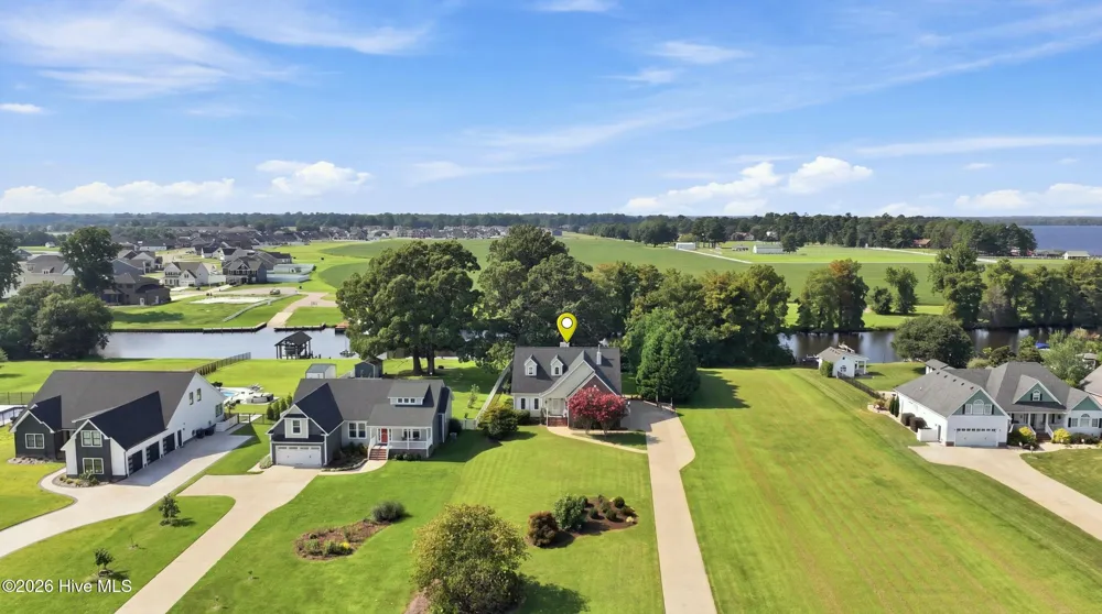 157 Pelican Pointe Drive Elizabeth City, NC 27909