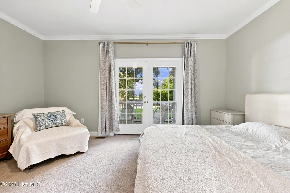 157 Pelican Pointe Drive Elizabeth City, NC 27909