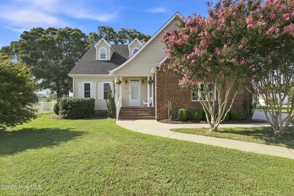 157 Pelican Pointe Drive Elizabeth City, NC 27909