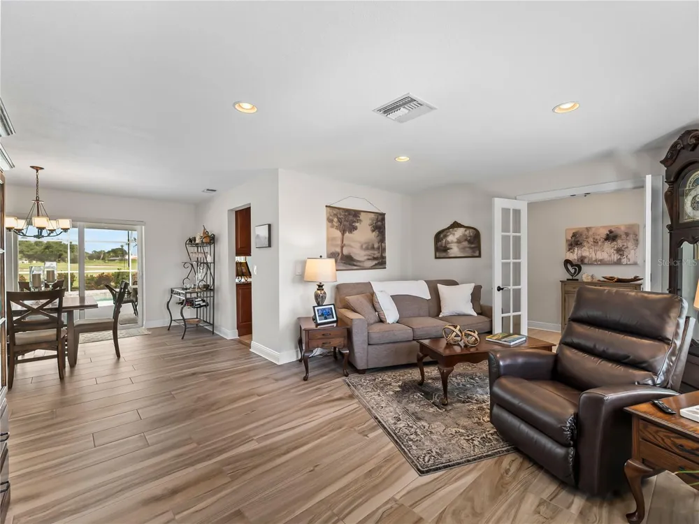 972 E GONDOLA DRIVE Venice, FL 34293