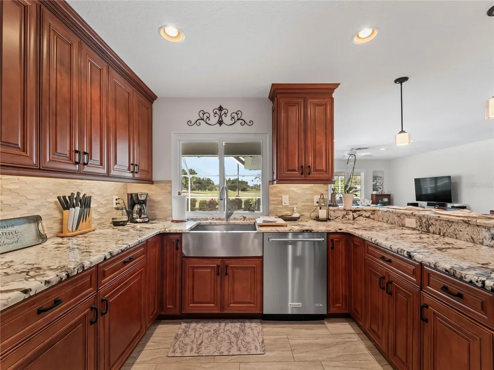 972 E GONDOLA DRIVE Venice, FL 34293