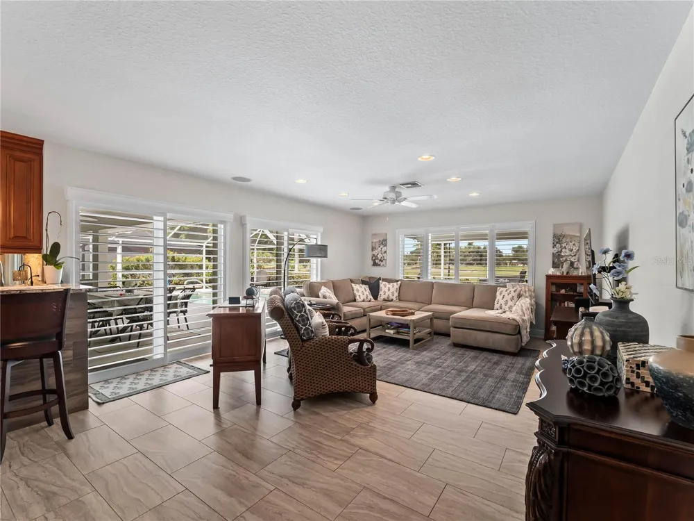 972 E GONDOLA DRIVE Venice, FL 34293