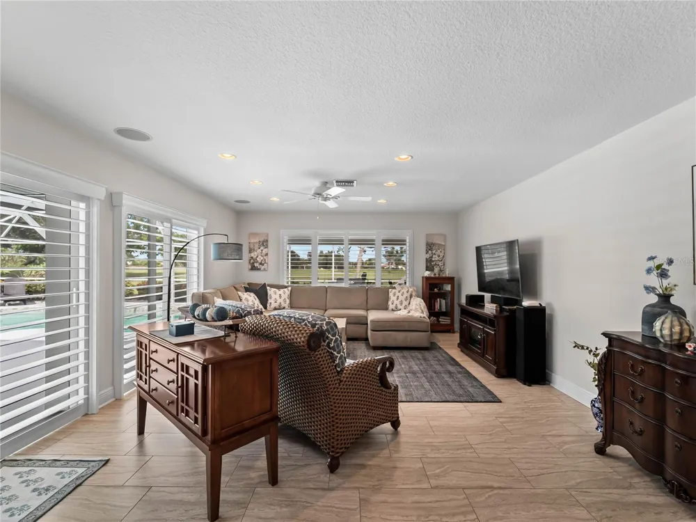 972 E GONDOLA DRIVE Venice, FL 34293