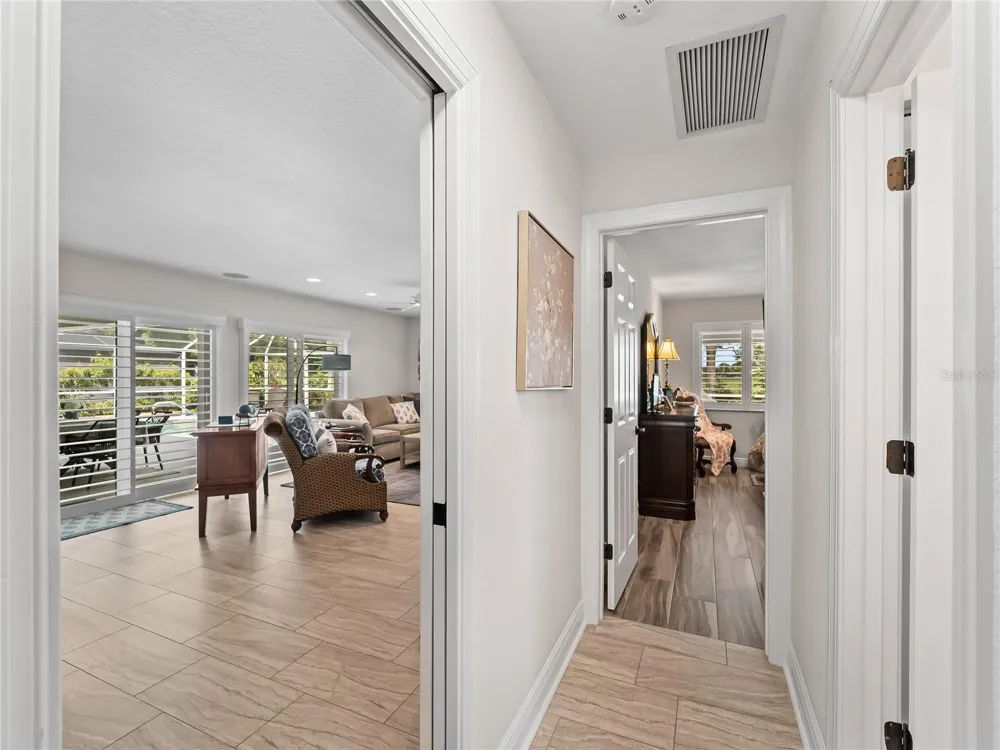 972 E GONDOLA DRIVE Venice, FL 34293