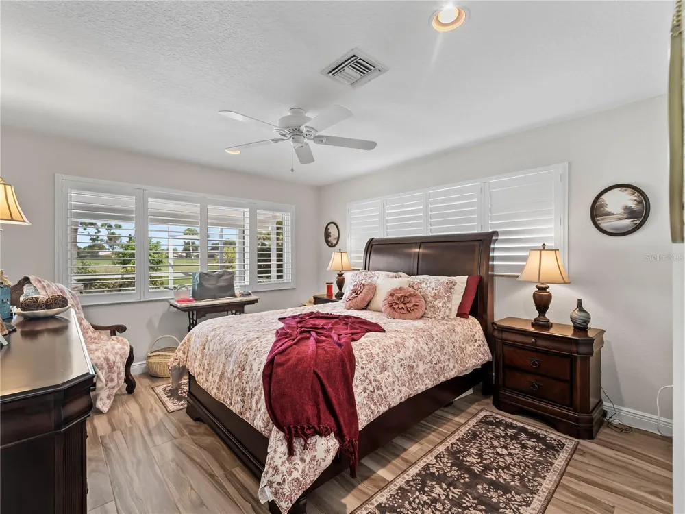 972 E GONDOLA DRIVE Venice, FL 34293