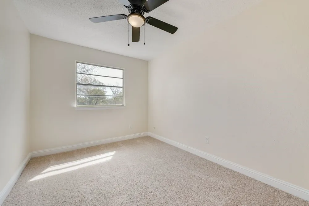 4816 Redwood Drive Garland, TX 75043