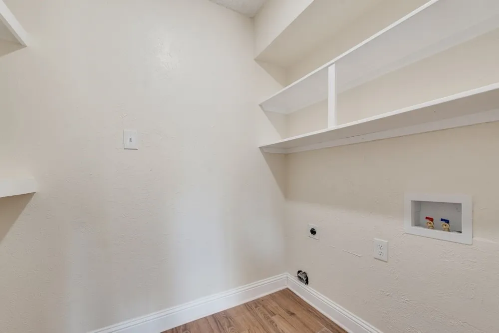 4816 Redwood Drive Garland, TX 75043