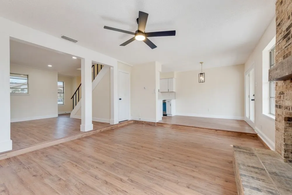 4816 Redwood Drive Garland, TX 75043