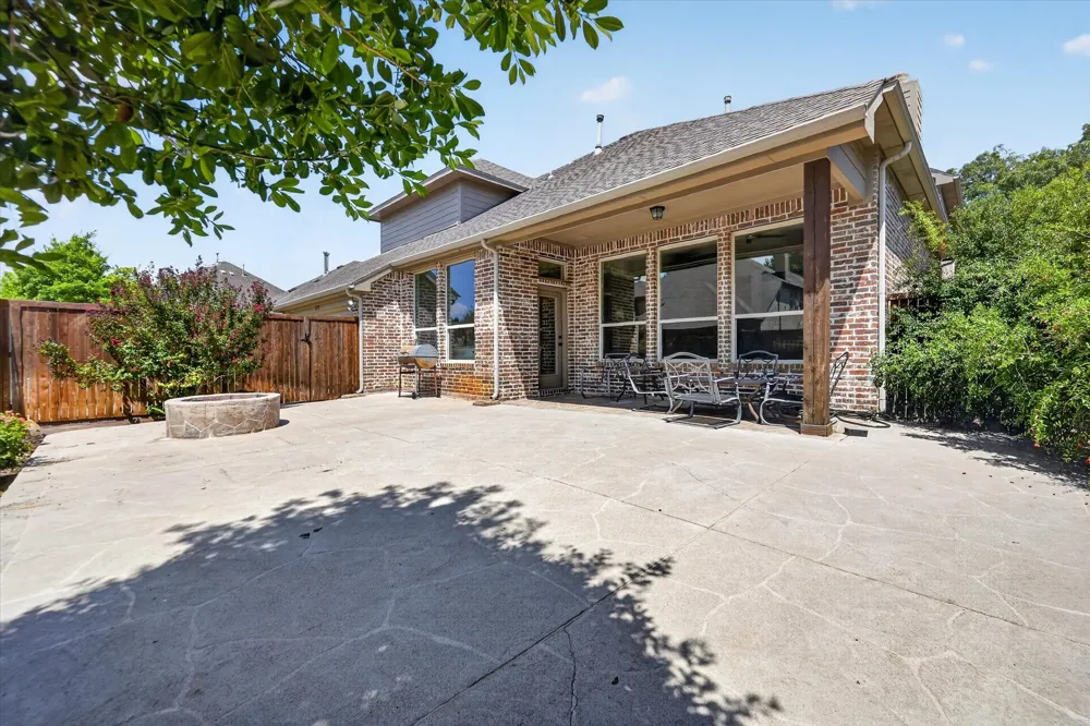 16195 Mapleshade Drive Frisco, TX 75035