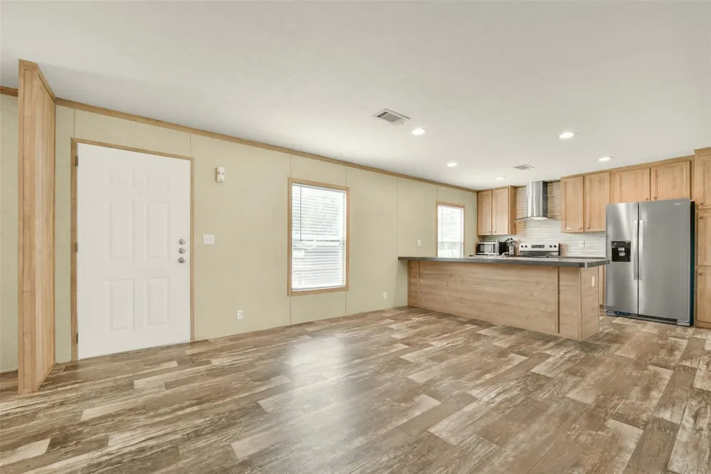 1566 Cr 610 #F Dayton, TX 77535