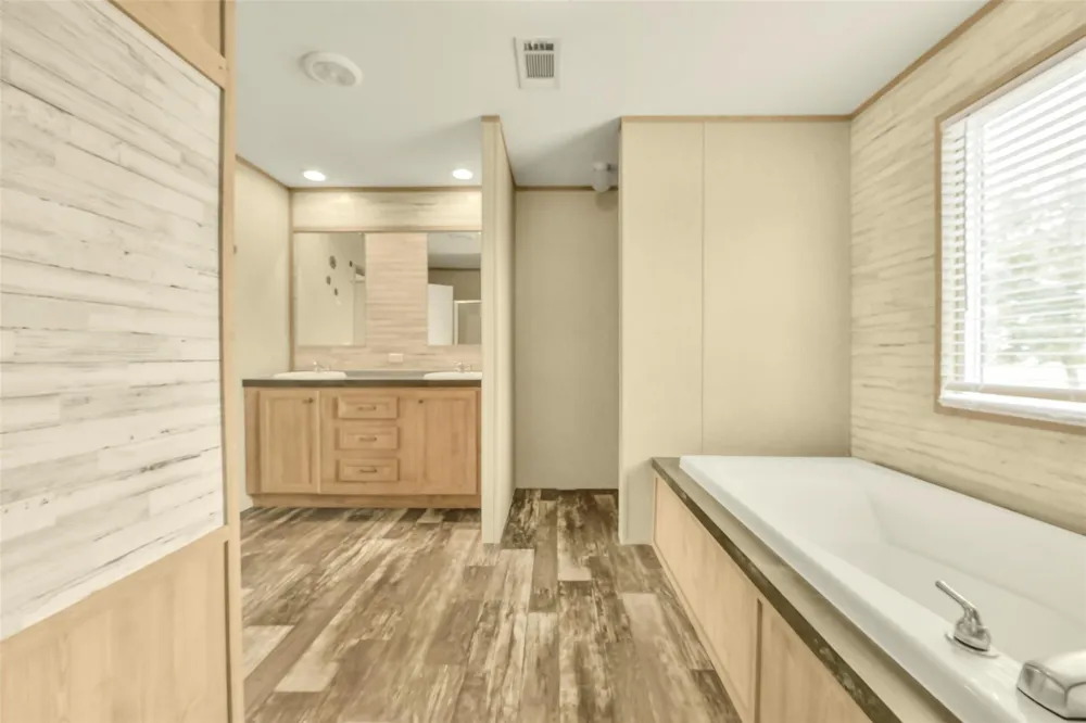 1566 Cr 610 #F Dayton, TX 77535