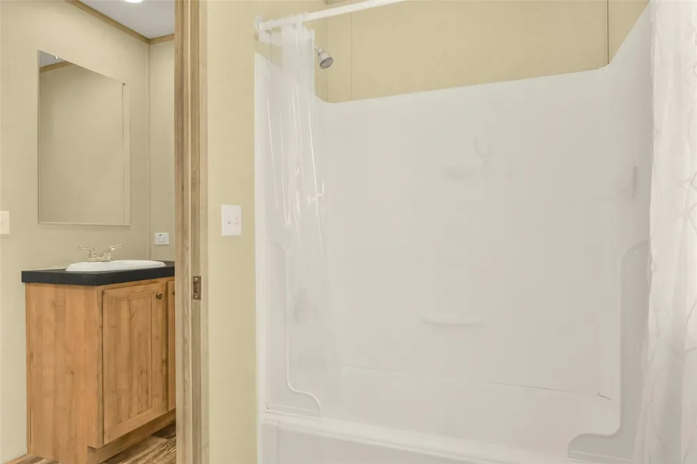 1566 Cr 610 #F Dayton, TX 77535