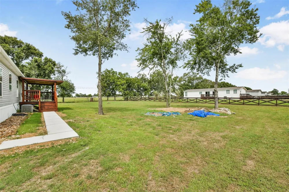 1566 Cr 610 #F Dayton, TX 77535