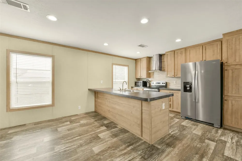 1566 Cr 610 #F Dayton, TX 77535