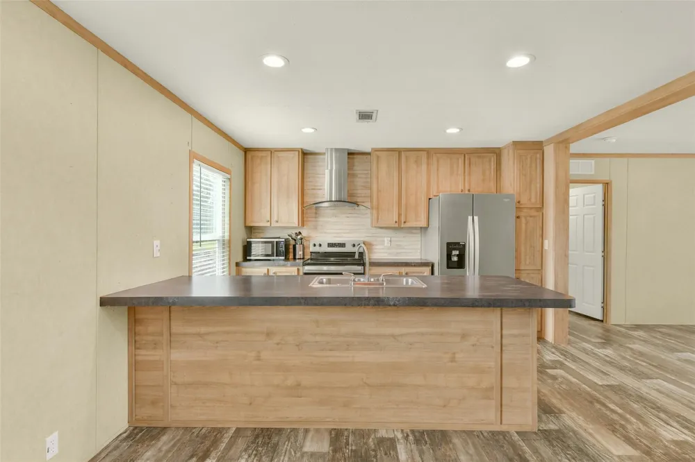 1566 Cr 610 #F Dayton, TX 77535