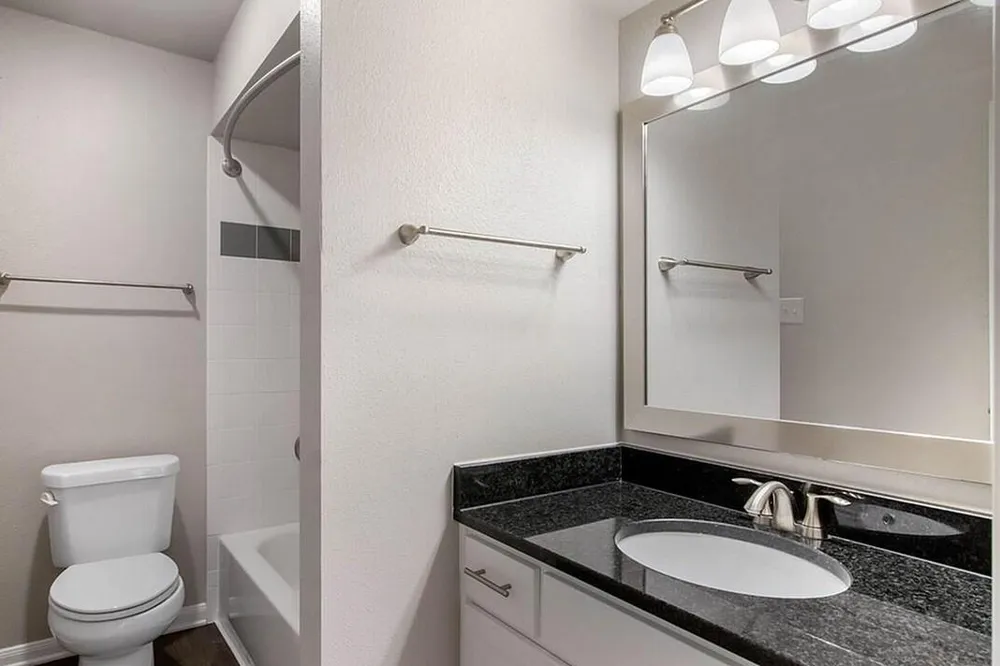 10700 Fuqua Street #0392 Houston, TX 77089