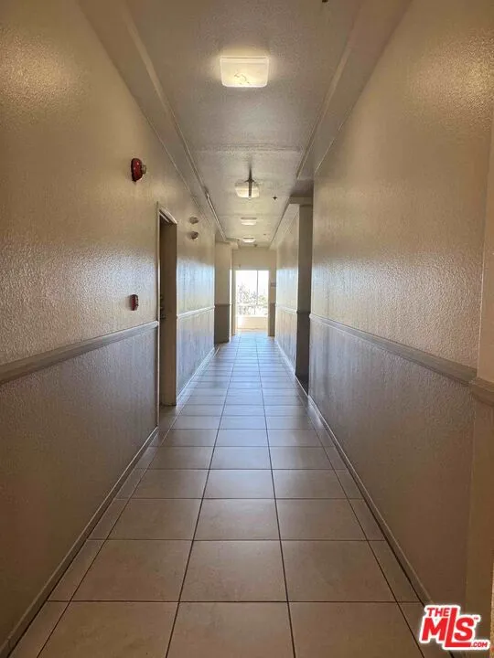19350 Sherman Way #318 Los Angeles, CA 91335