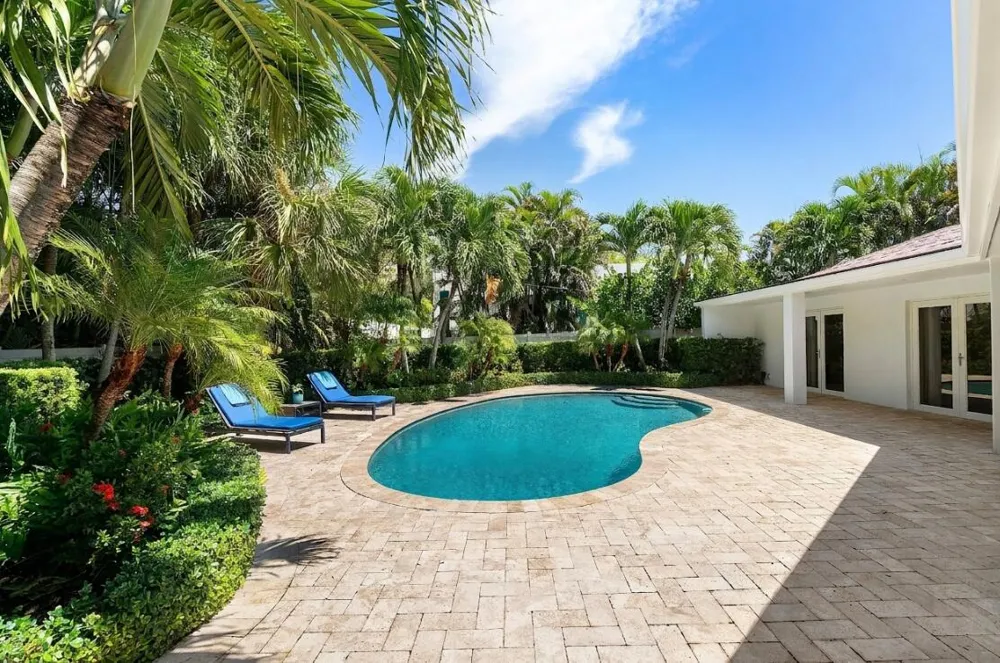 225 NW 11TH STREET Delray Beach, FL 33444