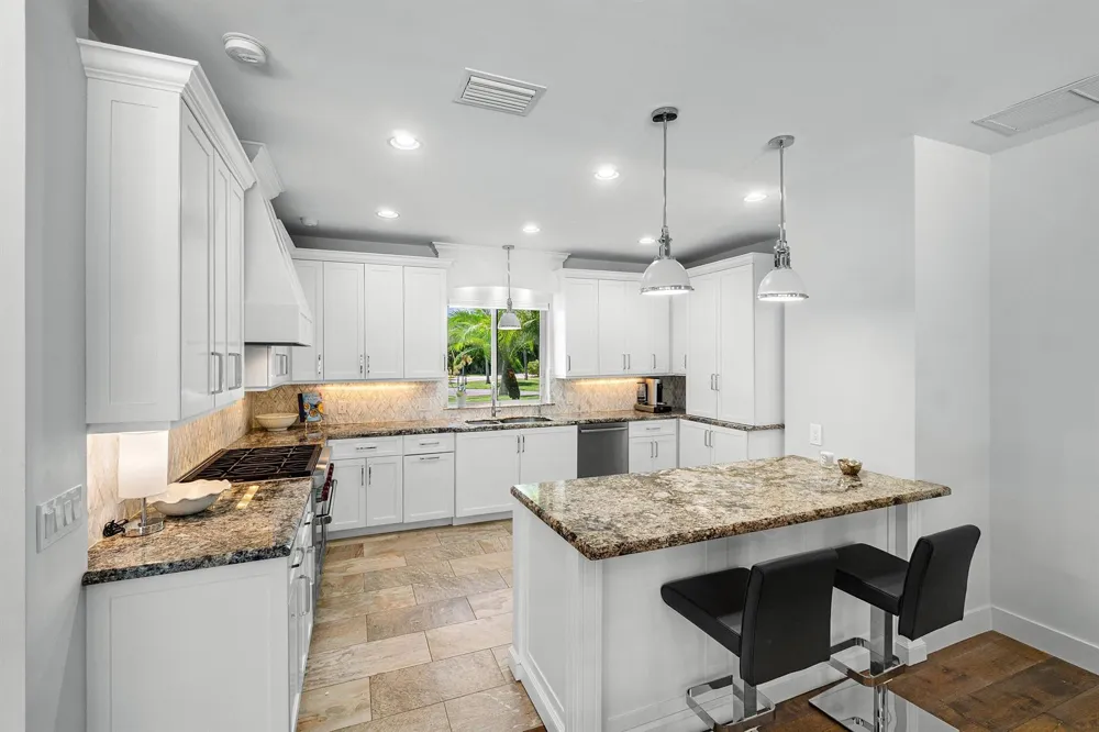 225 NW 11TH STREET Delray Beach, FL 33444