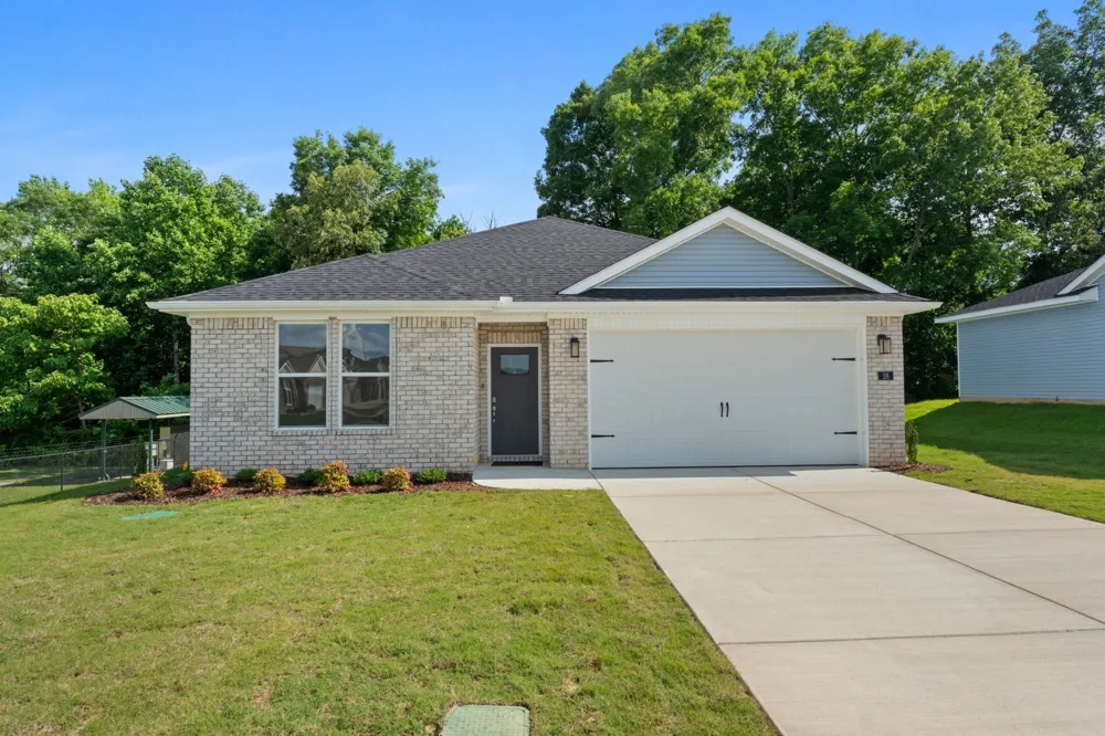 28 Aurora Cir Fayetteville, TN 37334