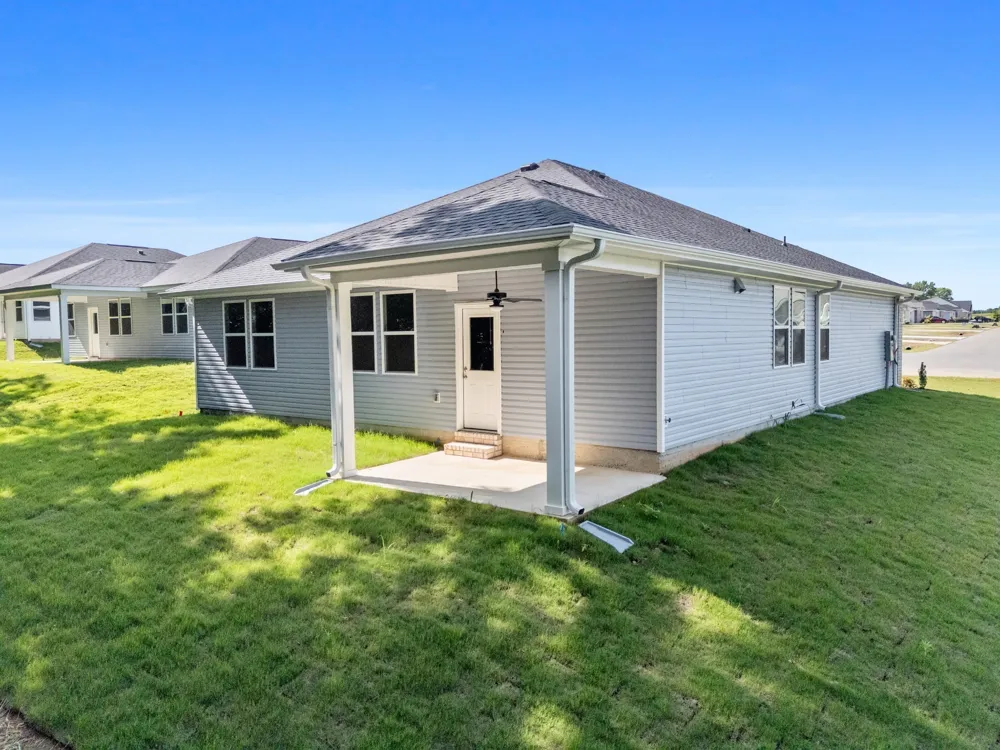 28 Aurora Cir Fayetteville, TN 37334