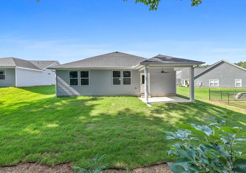 28 Aurora Cir Fayetteville, TN 37334