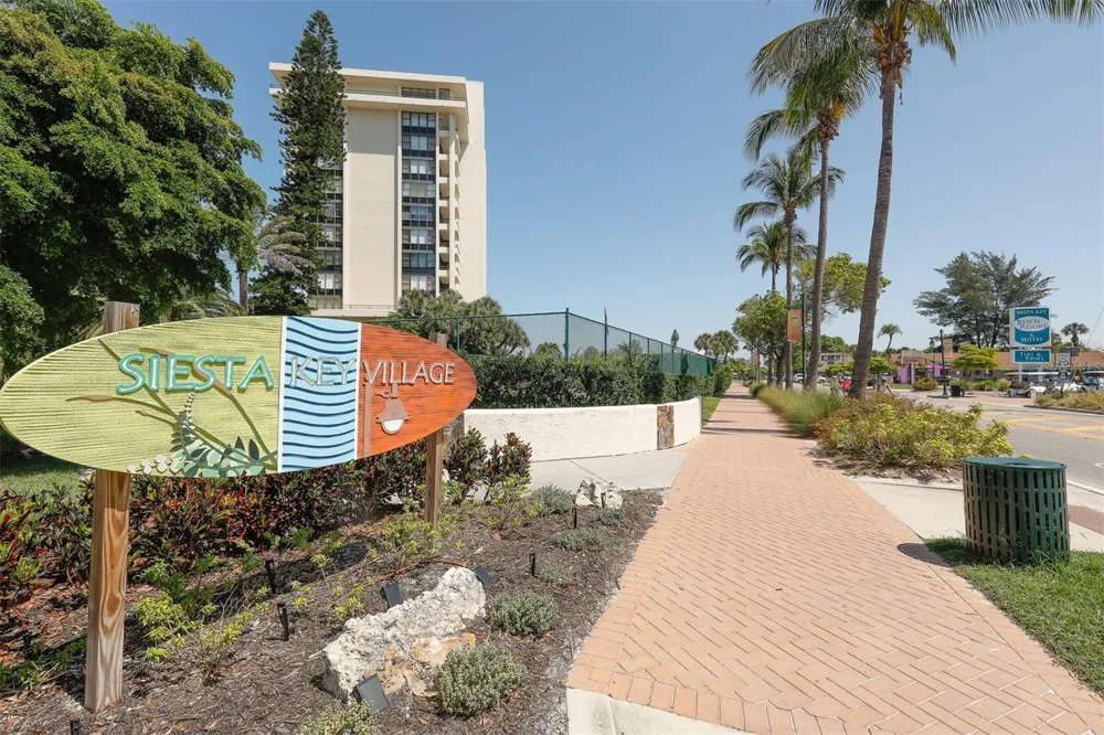 4132 BROOKPOINTE COURT Sarasota, FL 34238