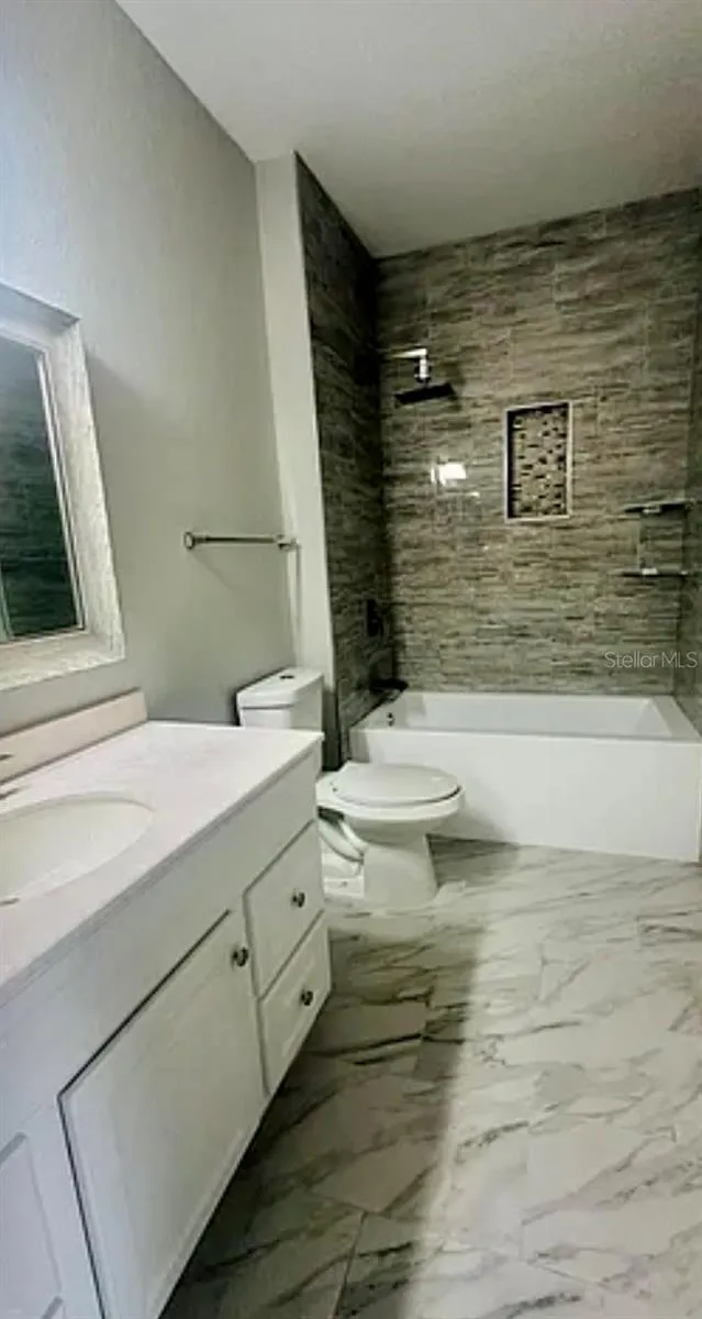 2586 ROBERT TRENT JONES DRIVE #1132 Orlando, FL 32835