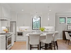 7091 Highland Court Eden Prairie, MN 55346