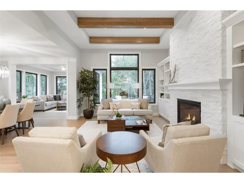 7091 Highland Court Eden Prairie, MN 55346