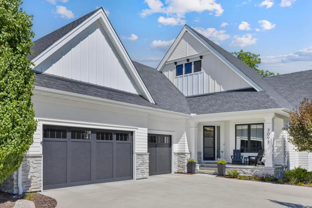 7091 Highland Court Eden Prairie, MN 55346