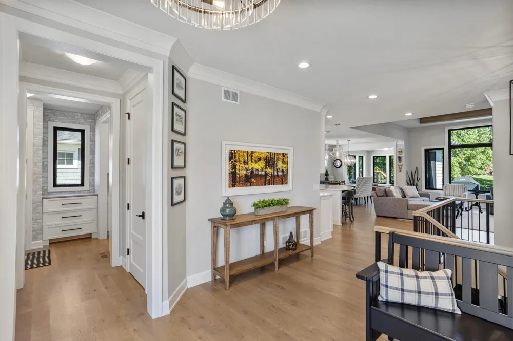 7091 Highland Court Eden Prairie, MN 55346