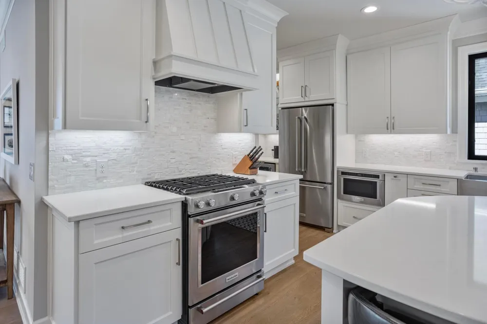 7091 Highland Court Eden Prairie, MN 55346
