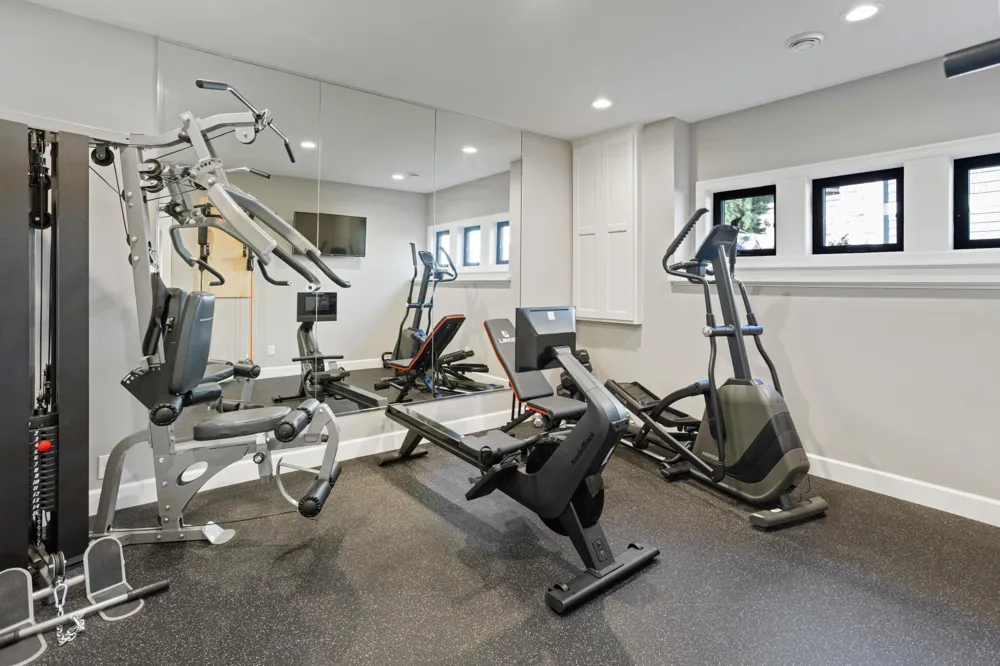 7091 Highland Court Eden Prairie, MN 55346
