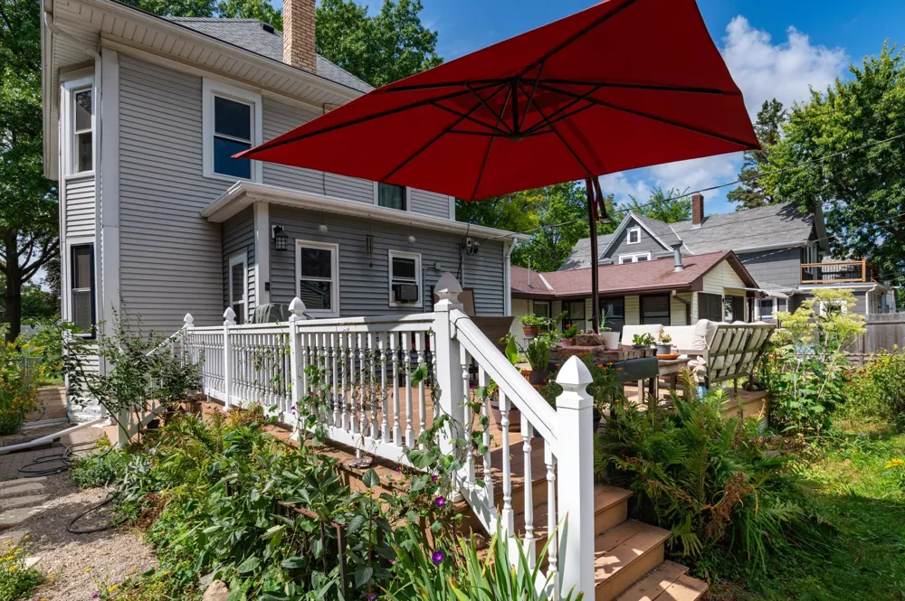 1226 Albemarle Street Saint Paul, MN 55117