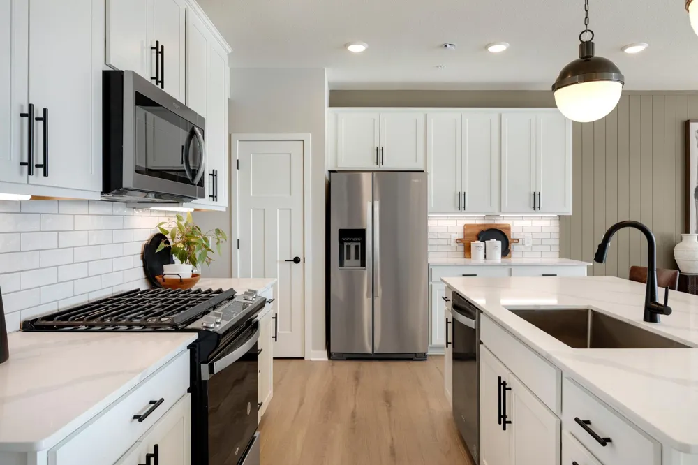 10392 Ithaca Lane Maple Grove, MN 55369