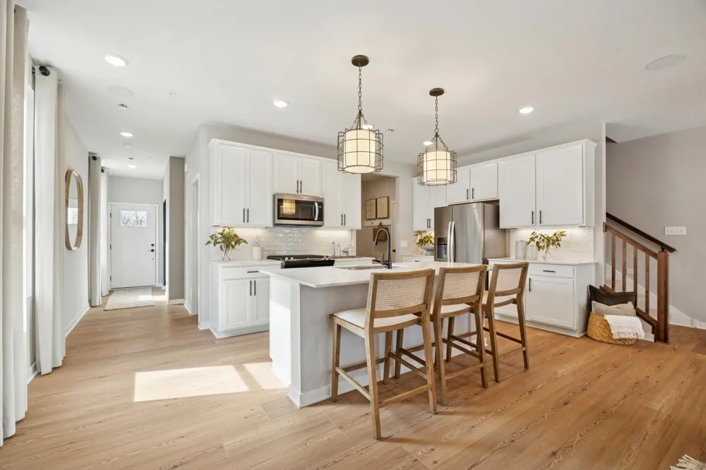 10410 Glacier Lane Maple Grove, MN 55369