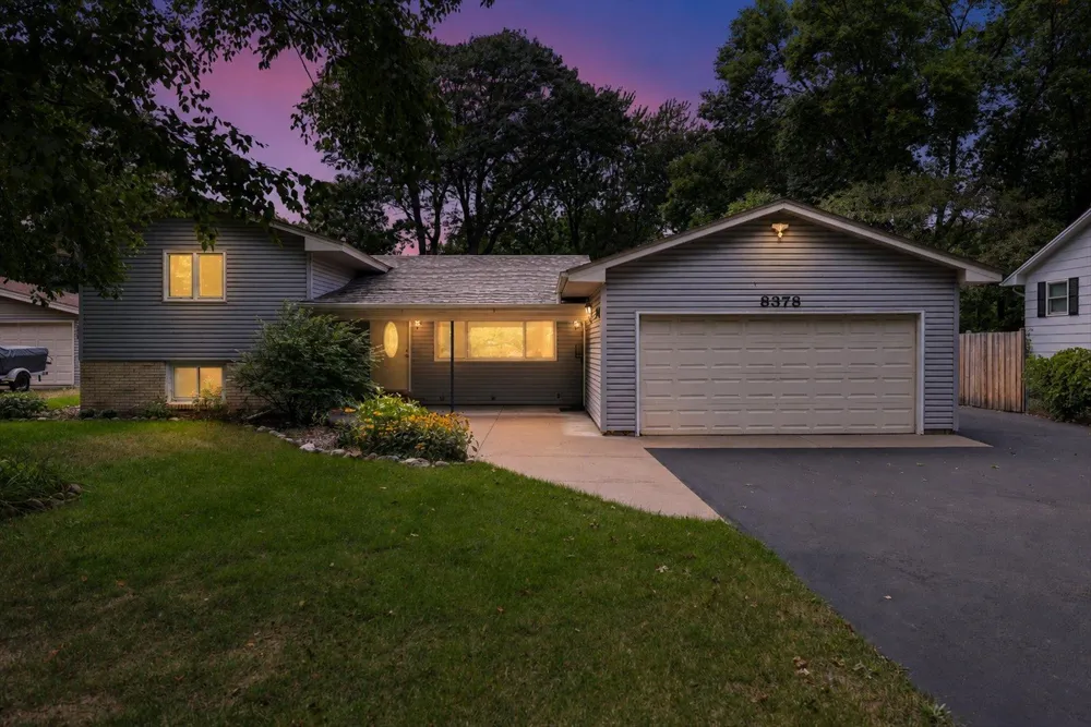 8378 Groveland Road Mounds View, MN 55112