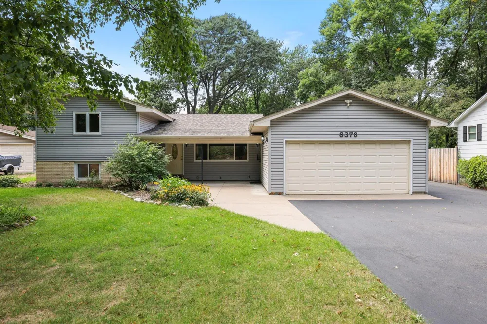 8378 Groveland Road Mounds View, MN 55112