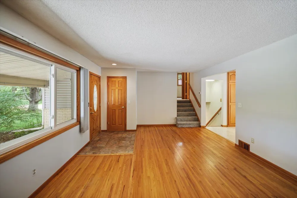 8378 Groveland Road Mounds View, MN 55112