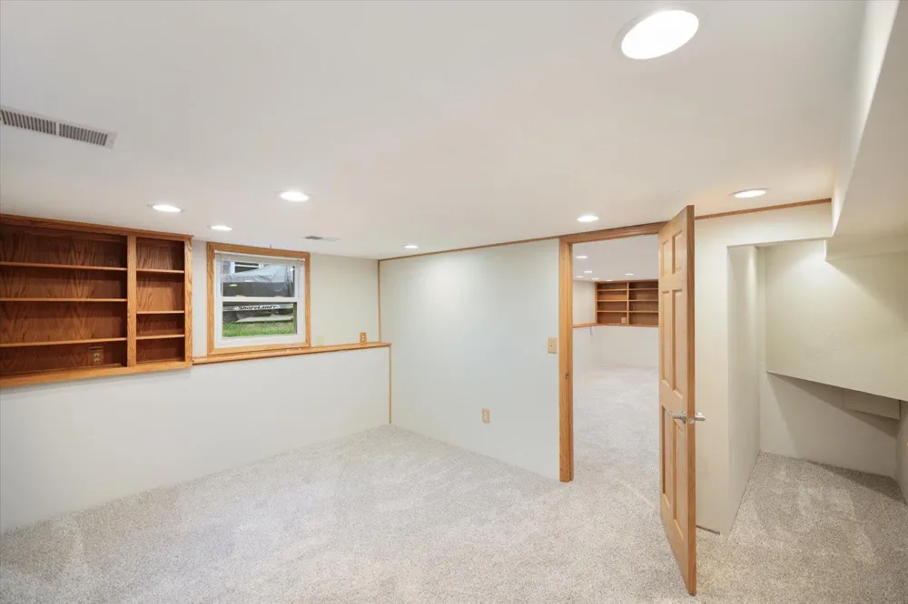 8378 Groveland Road Mounds View, MN 55112