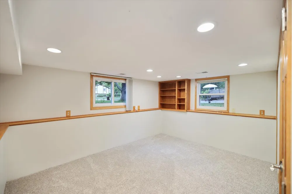 8378 Groveland Road Mounds View, MN 55112