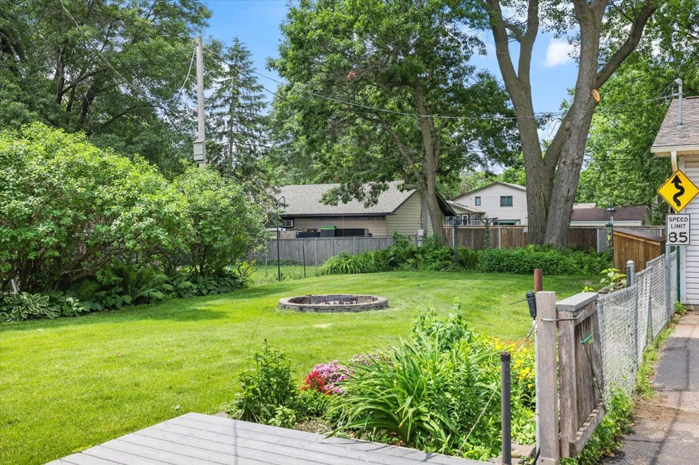 8378 Groveland Road Mounds View, MN 55112