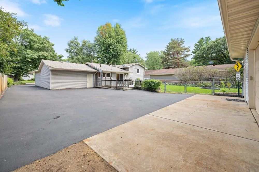 8378 Groveland Road Mounds View, MN 55112