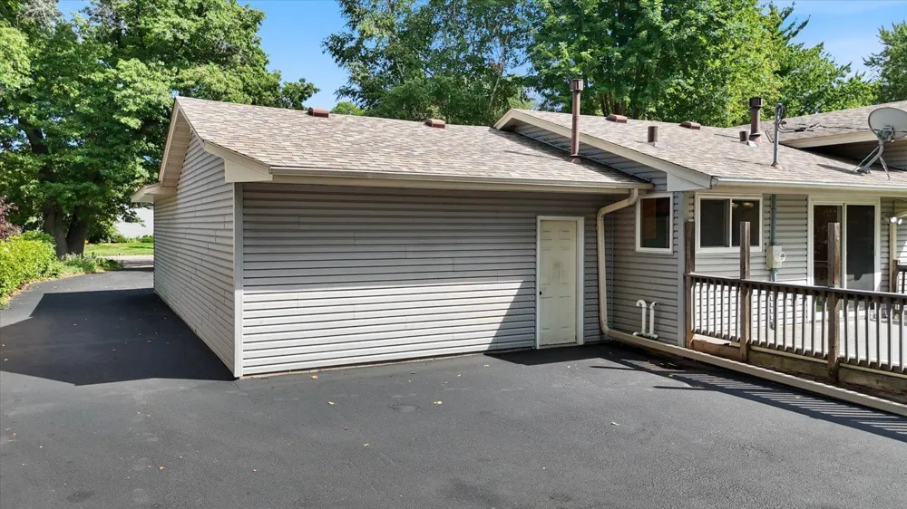 8378 Groveland Road Mounds View, MN 55112