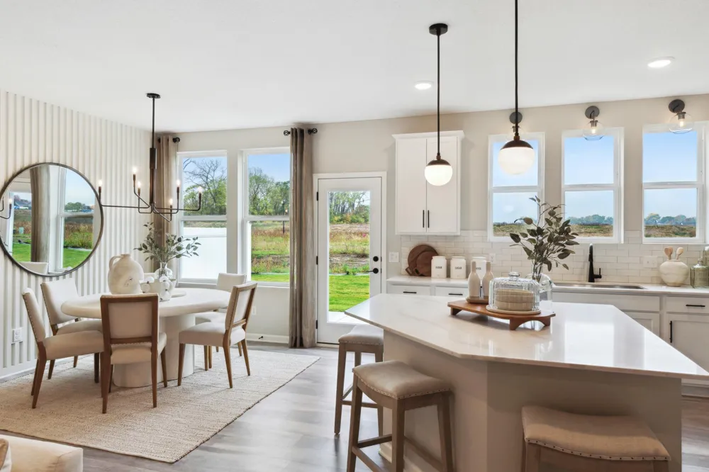 10406 Glacier Lane Maple Grove, MN 55369