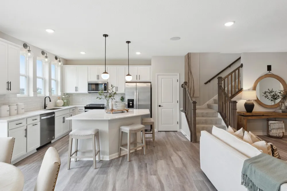 10406 Glacier Lane Maple Grove, MN 55369