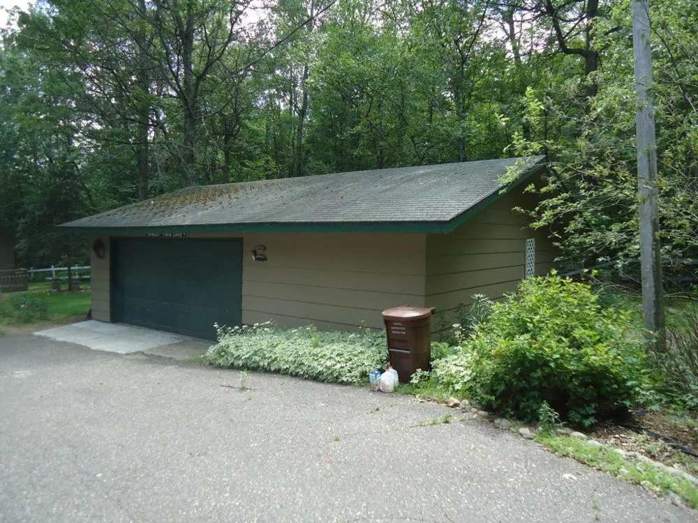 27600 W Twin Lake Drive Pequot Lakes, MN 56472