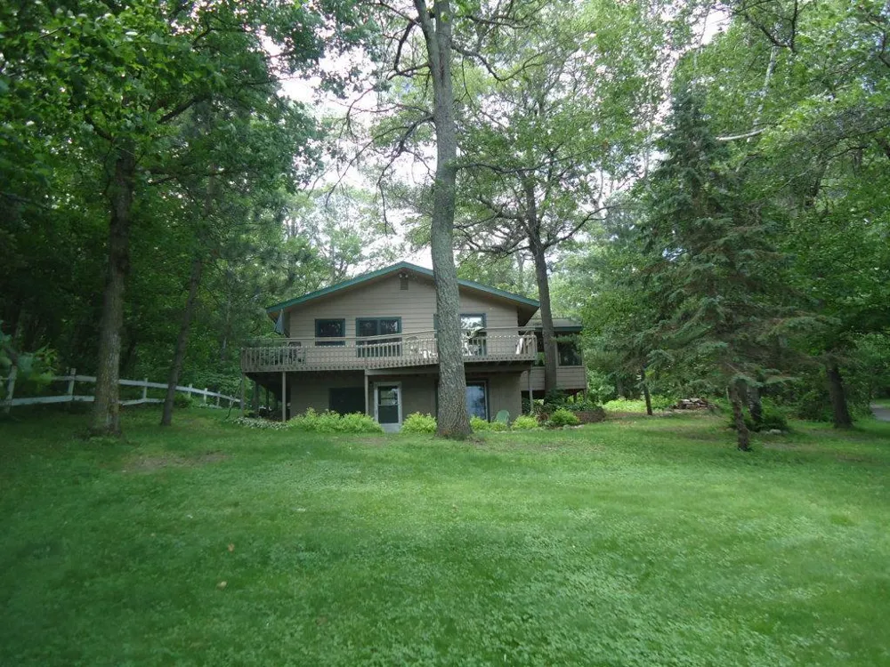 27600 W Twin Lake Drive Pequot Lakes, MN 56472