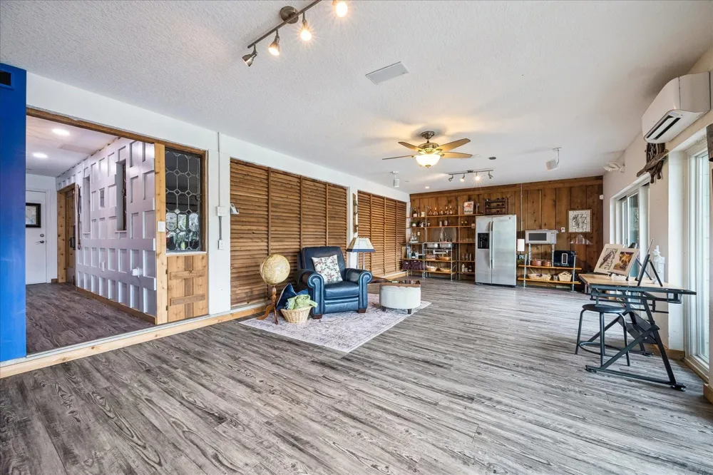 18305 Starboard Drive Houston, TX 77058